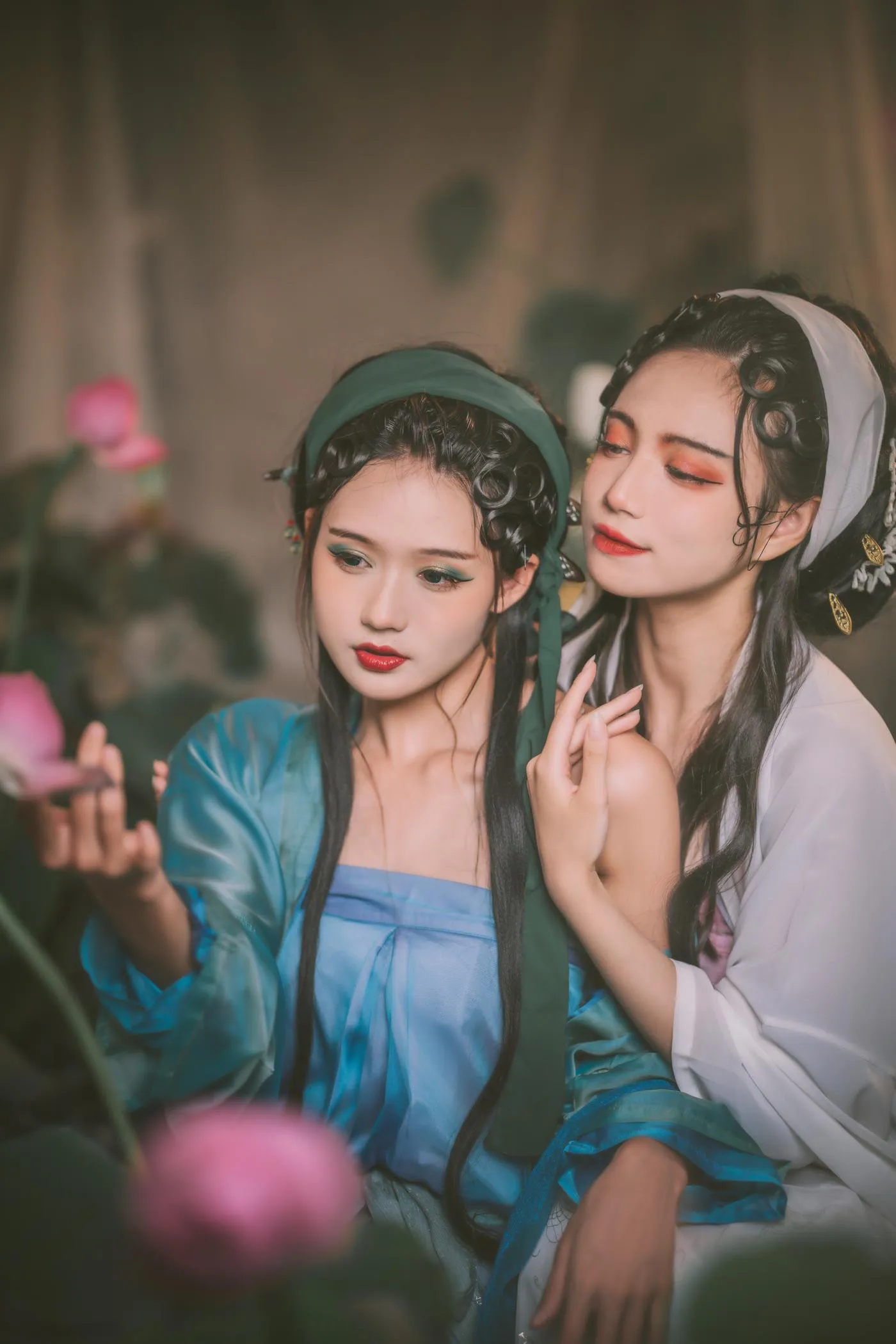 兔子Zzz不吃胡萝卜 – NO.104 贰加六 青蛇白蛇 [31P]插图1